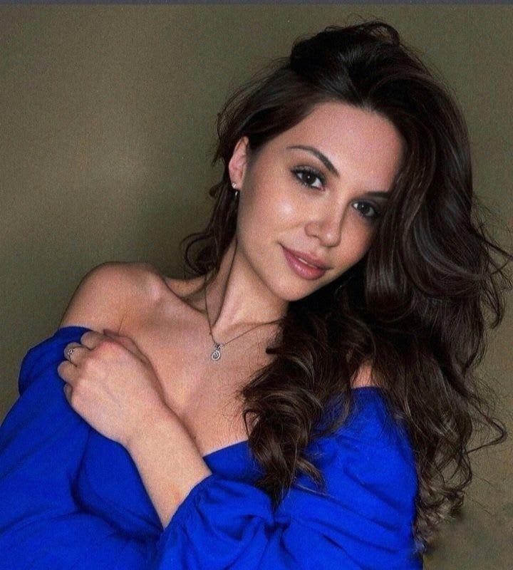 pro-Valentina-in-lakki-crm