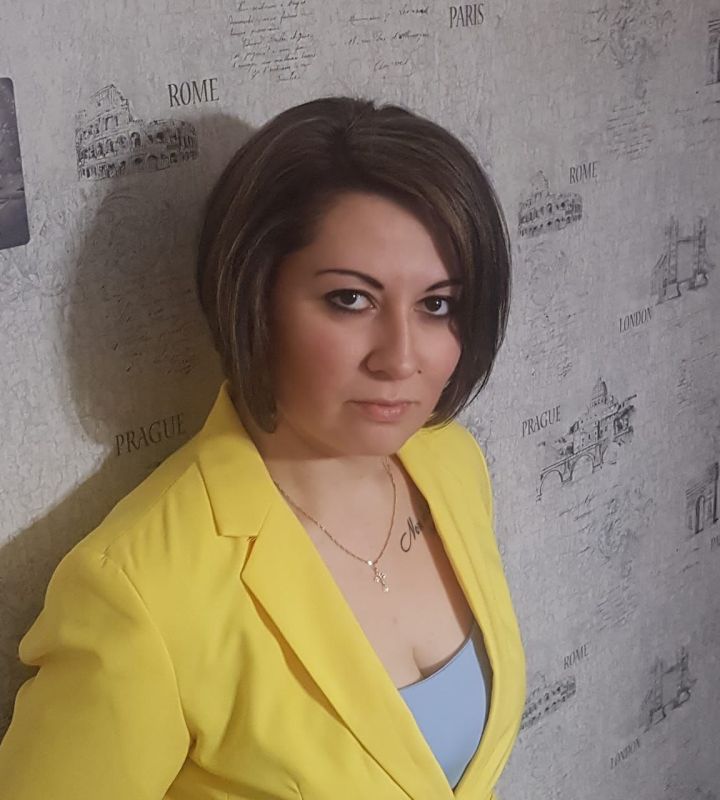 pro-Ирина-Бухарова-in-lakki-crm