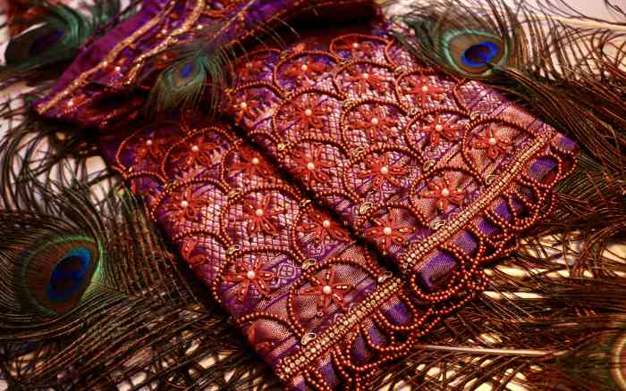 Aari embroidery work at SIRA studio