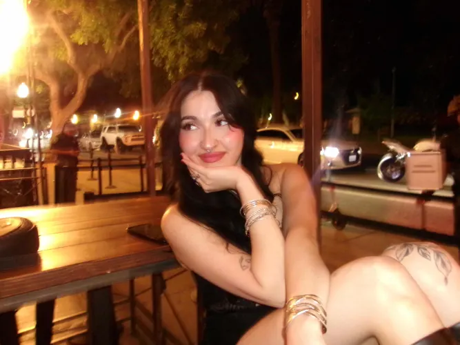 Arianna Azadzoi