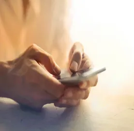 4 Tips for International Roaming Charges for Cell Phones