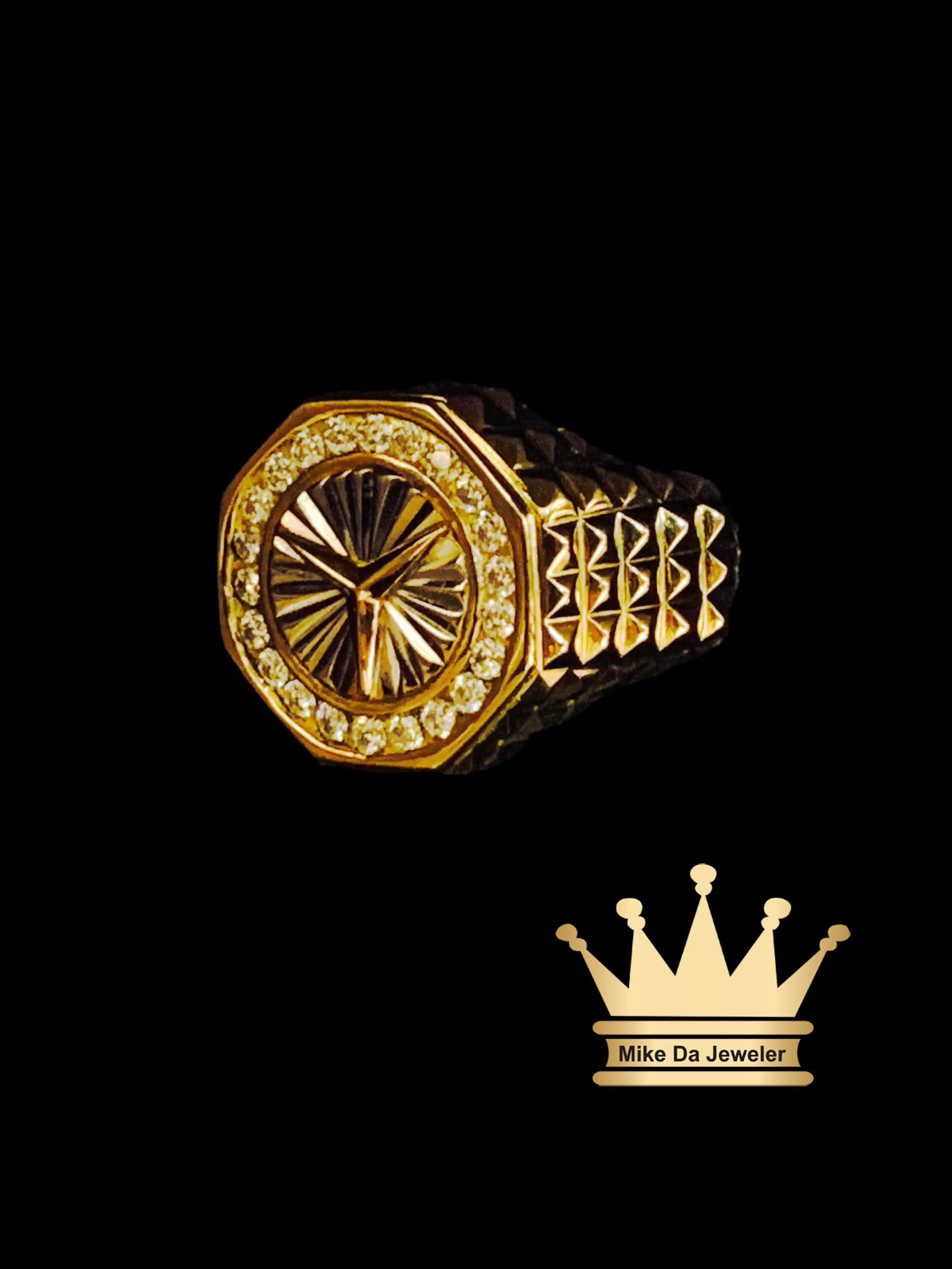 18 Karat Gold Mercedes Benz Logo Men's Ring