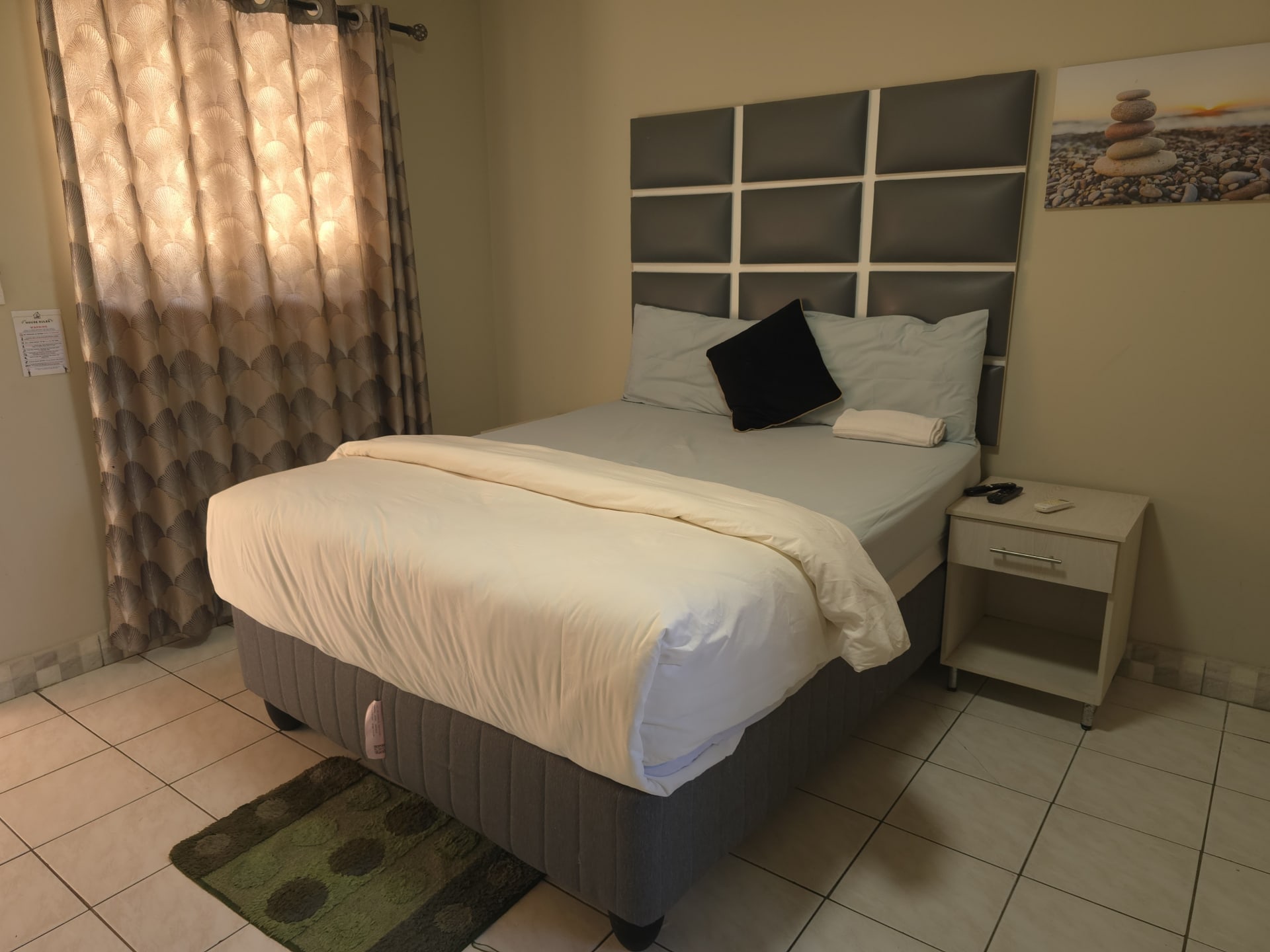 A room at Snoring Inn
