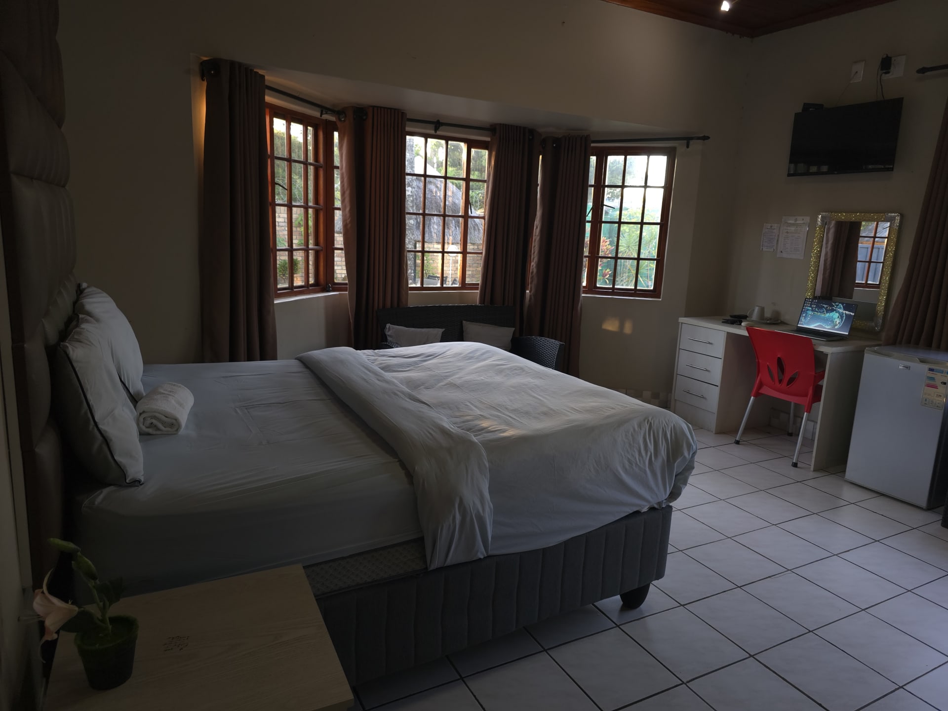 A room at Snoring Inn