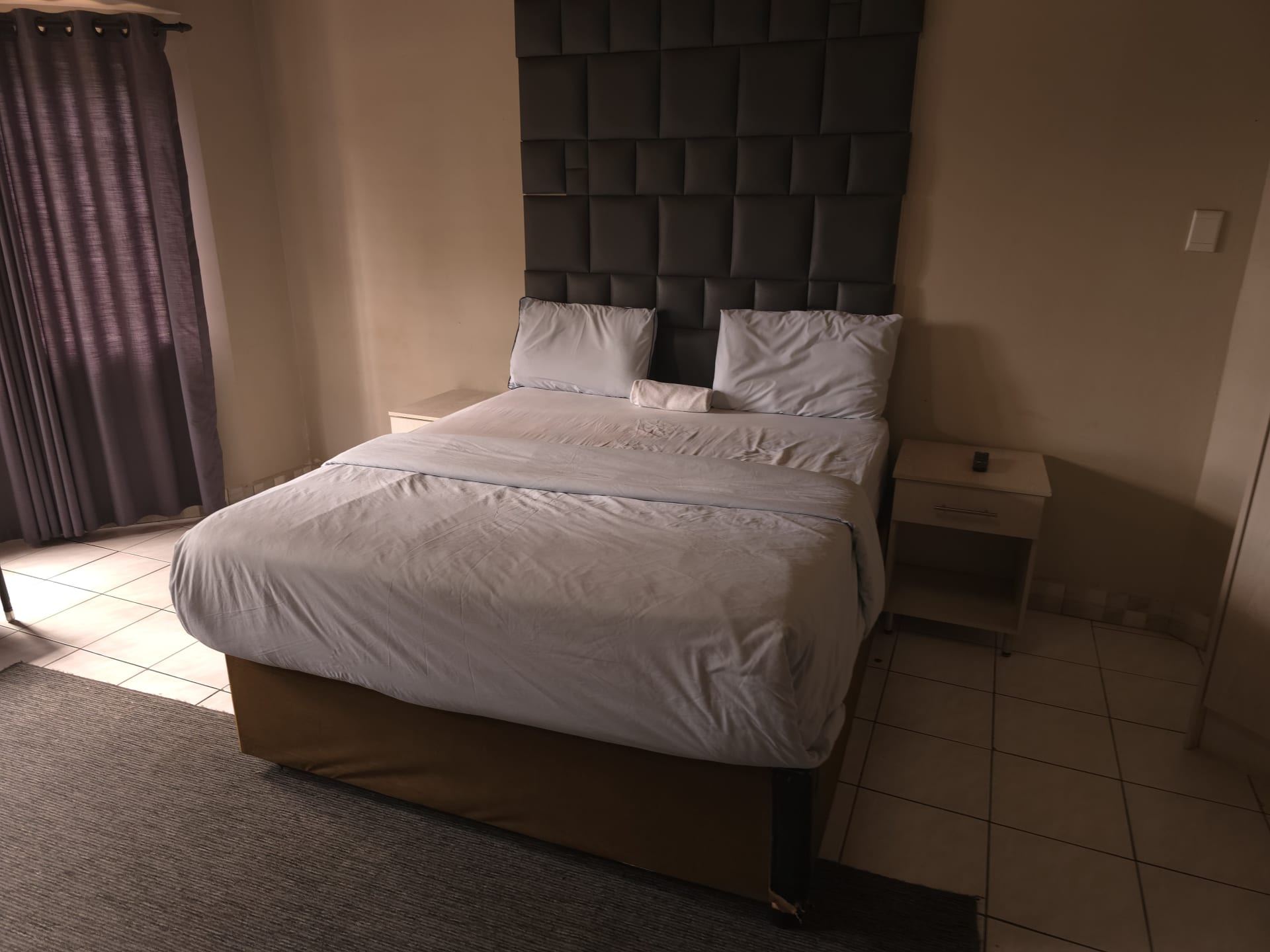 A room at Snoring Inn