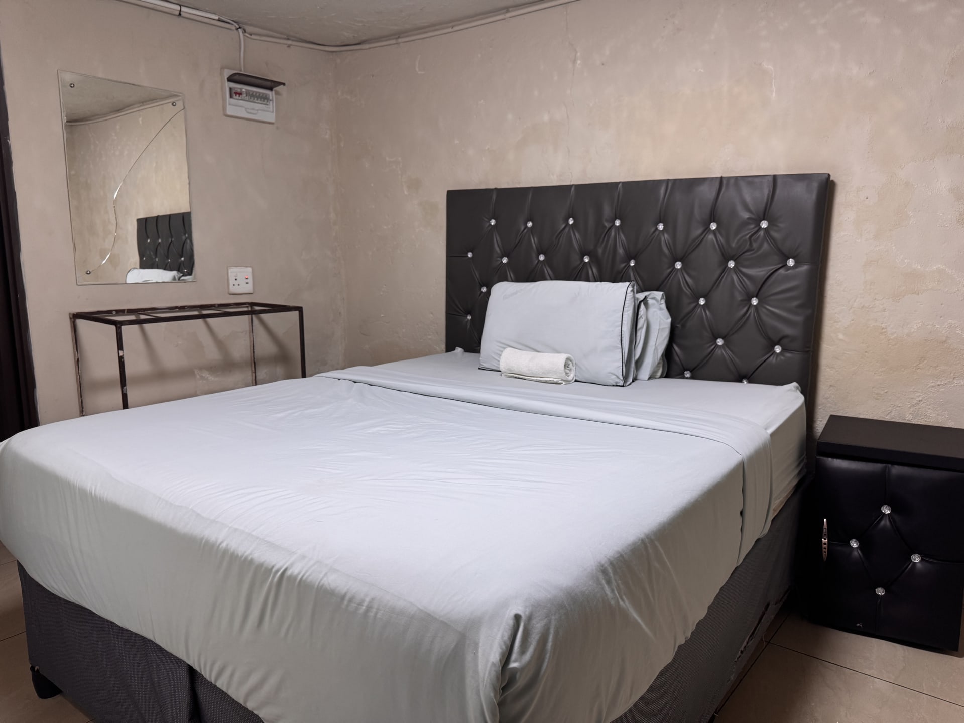 A room at Snoring Inn