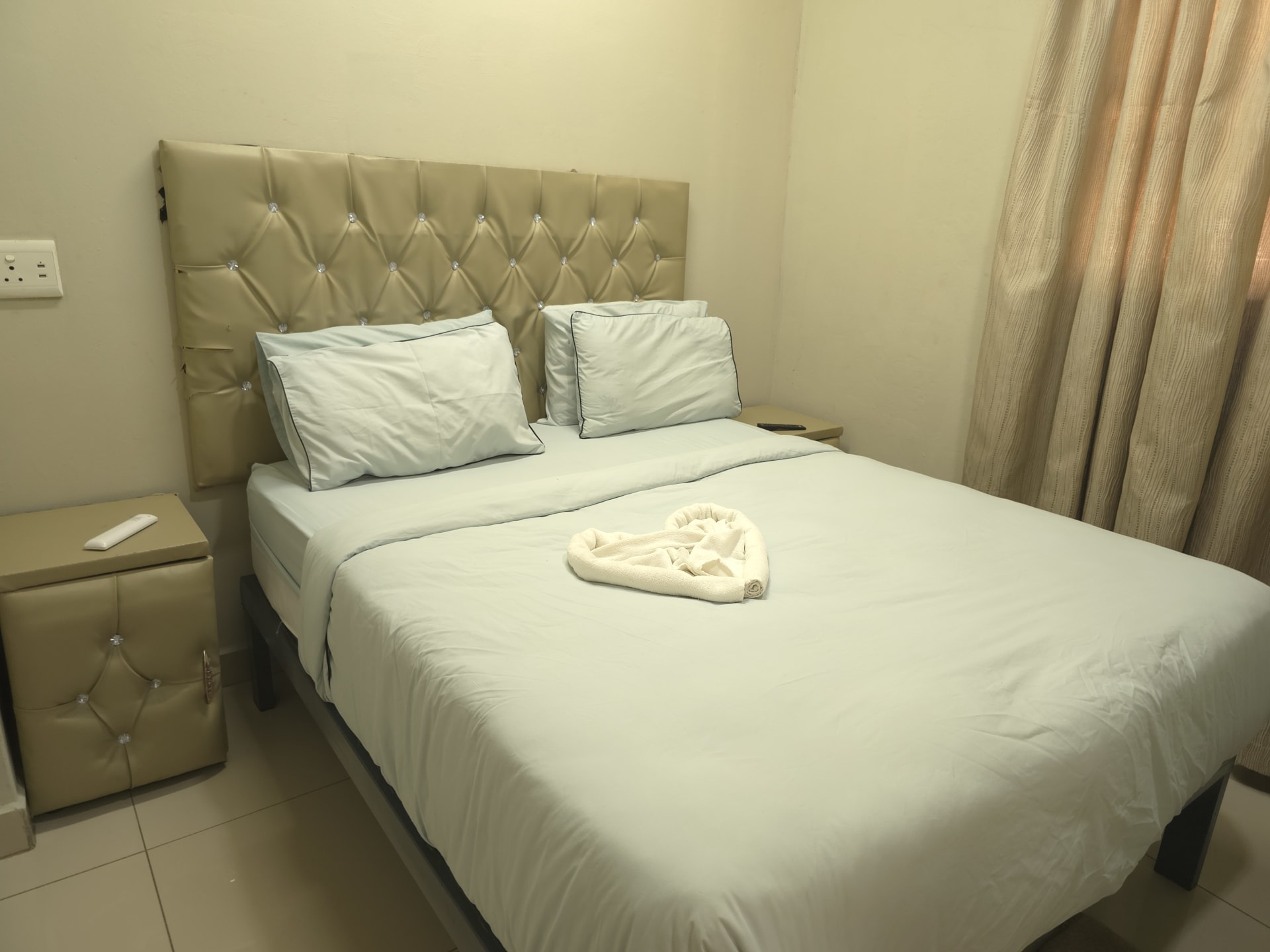 A room at Snoring Inn