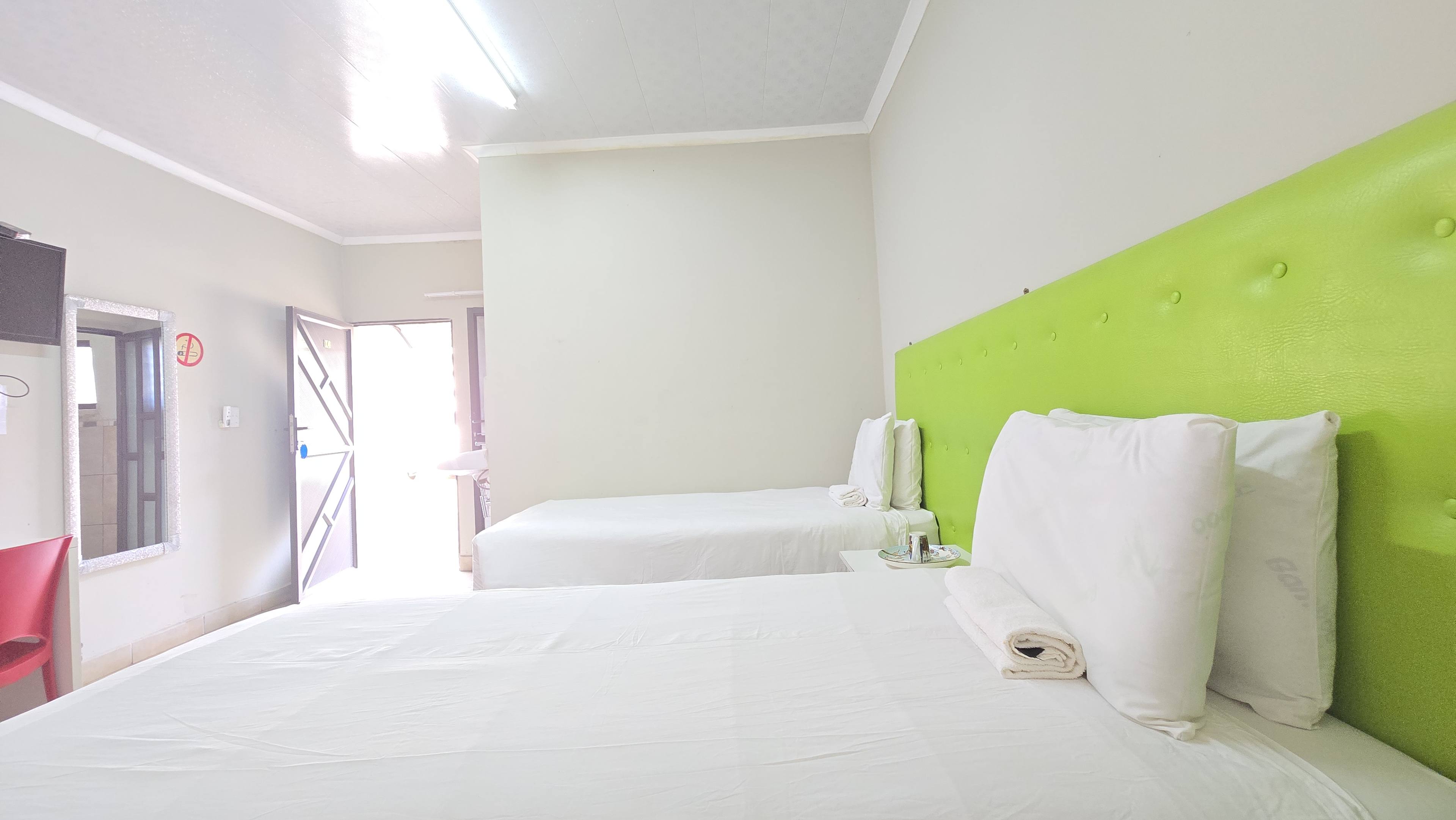 Twin Rooms