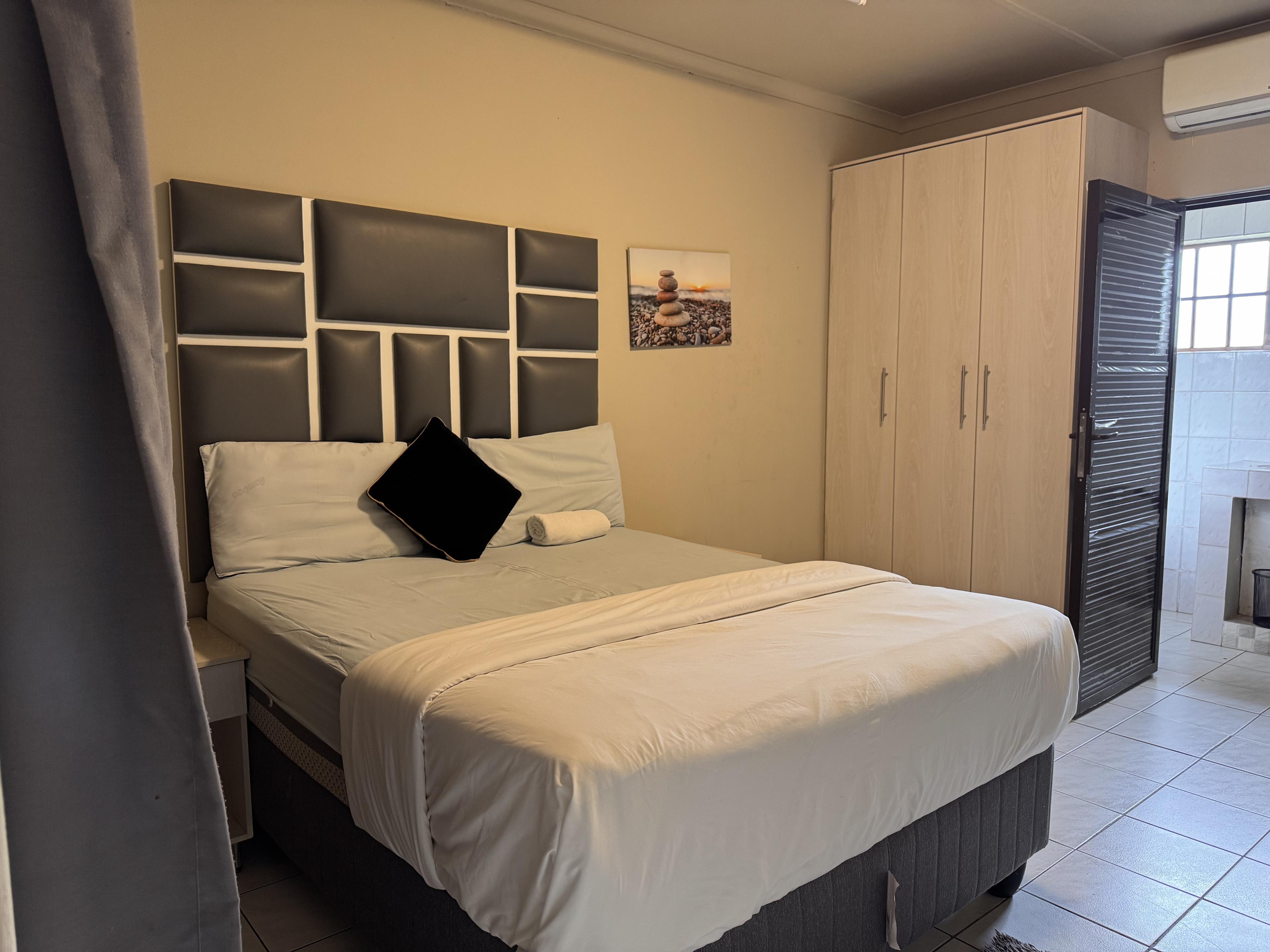 Room 4, Snoringinn Green Tree, photo 3