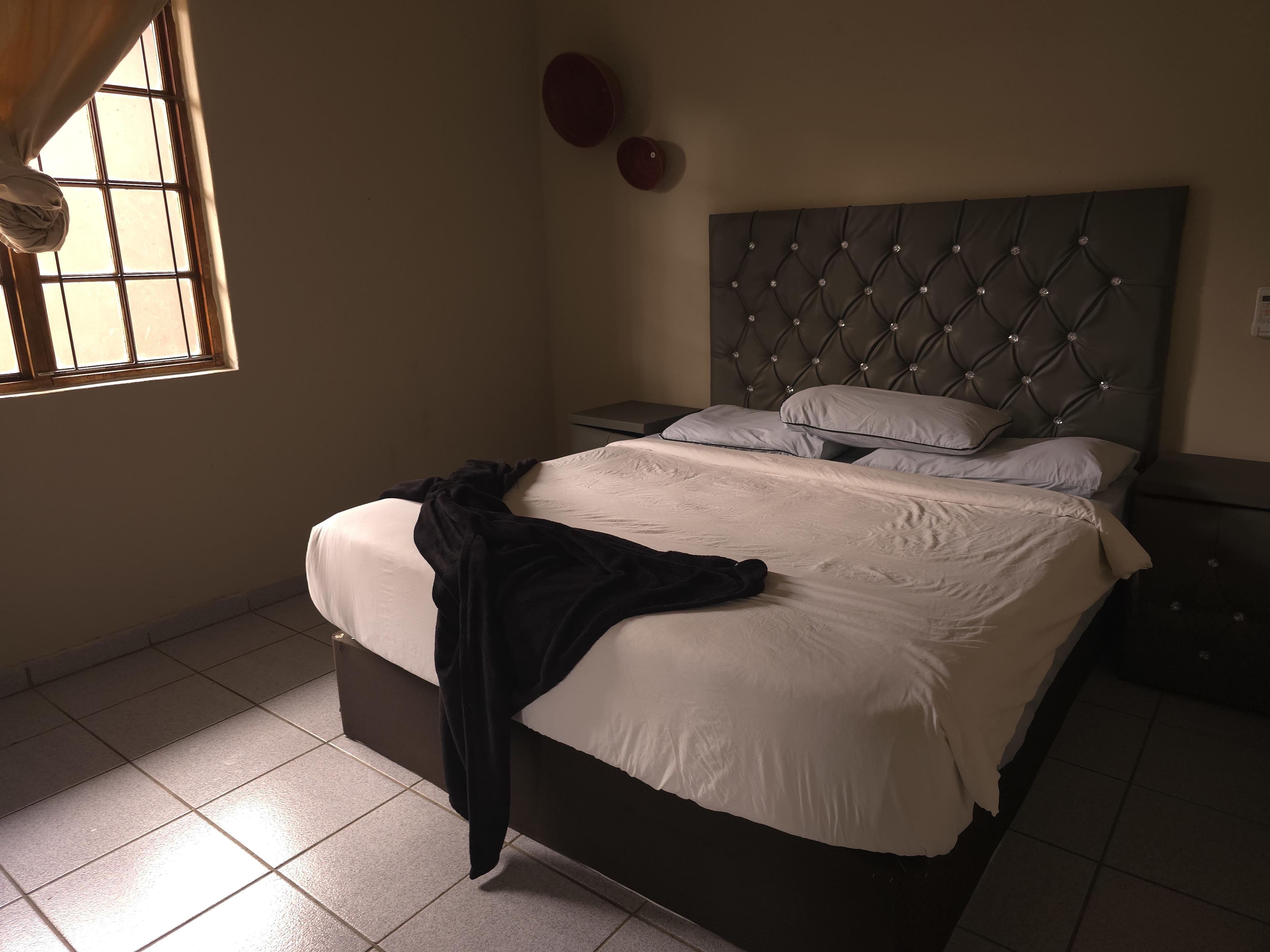 A room at Snoring Inn