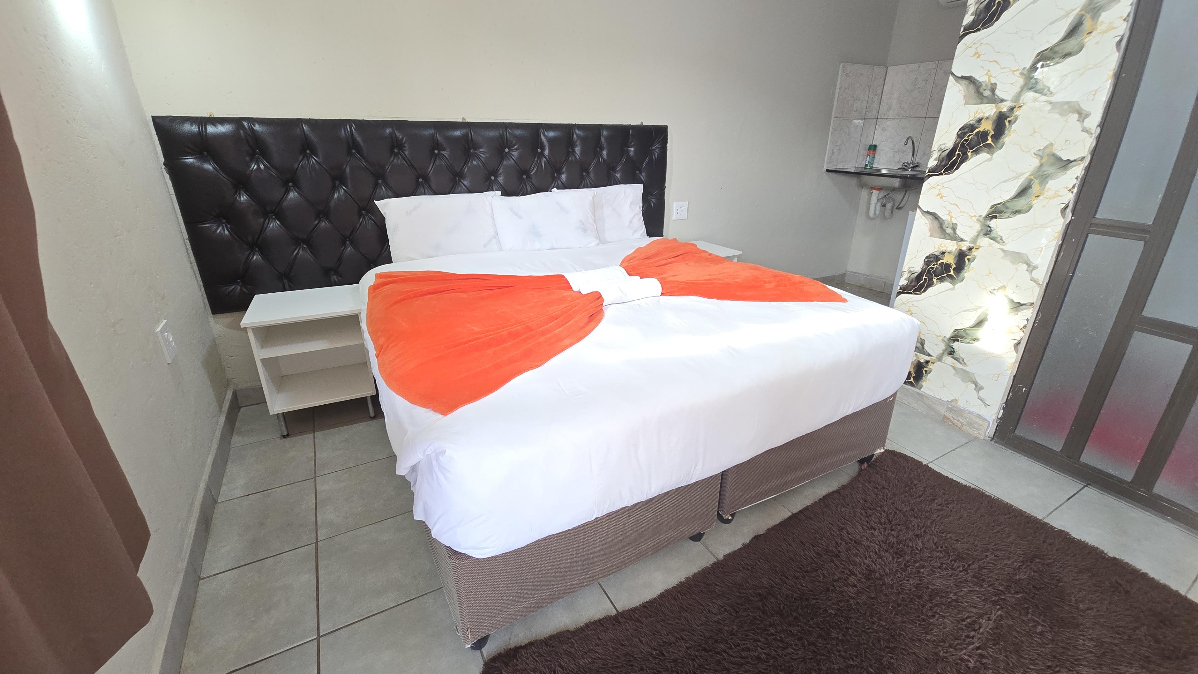 Room 1, Snoringinn Hlabisa, photo 3