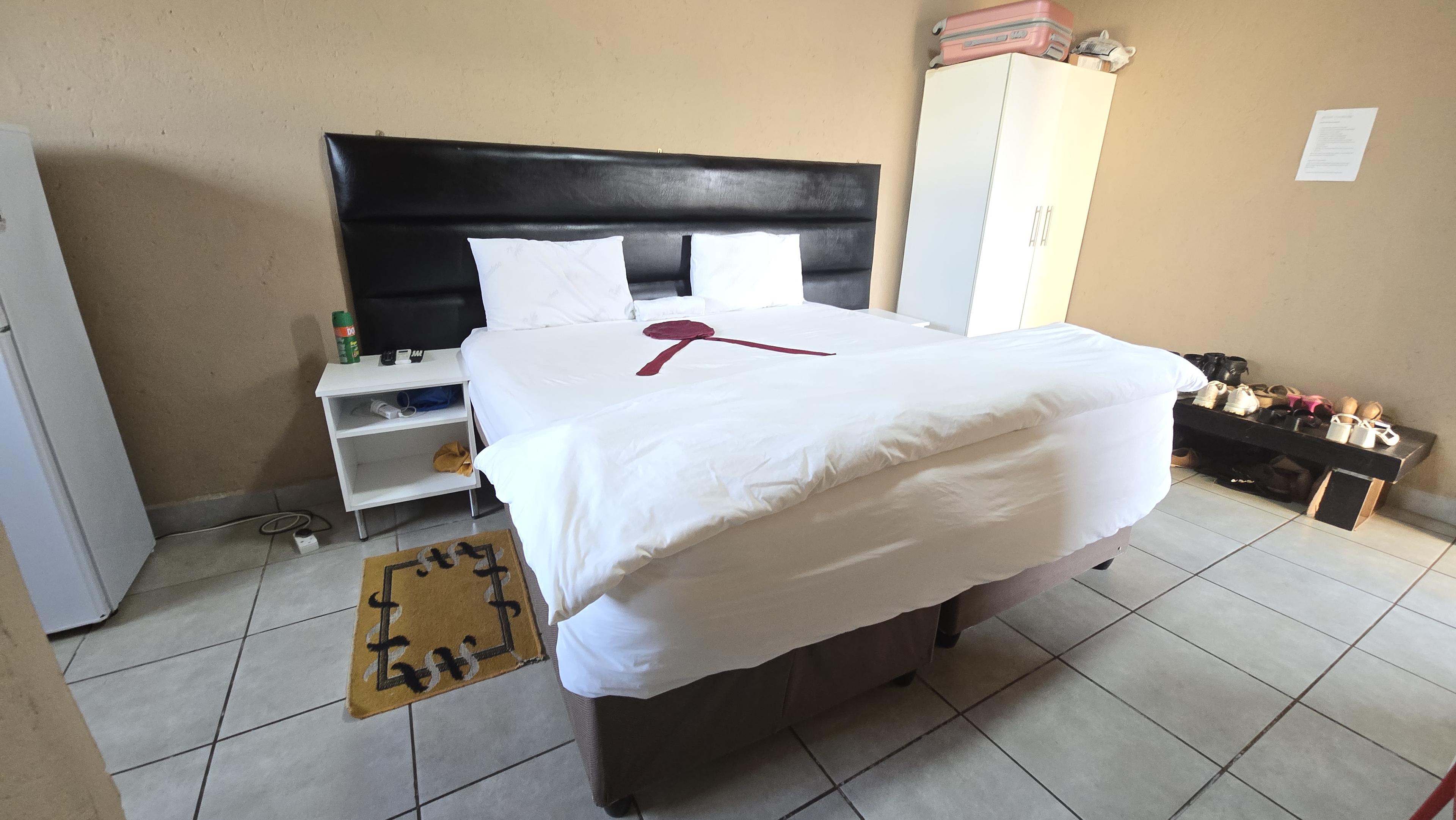 Room 9, Snoringinn Hlabisa, photo 5