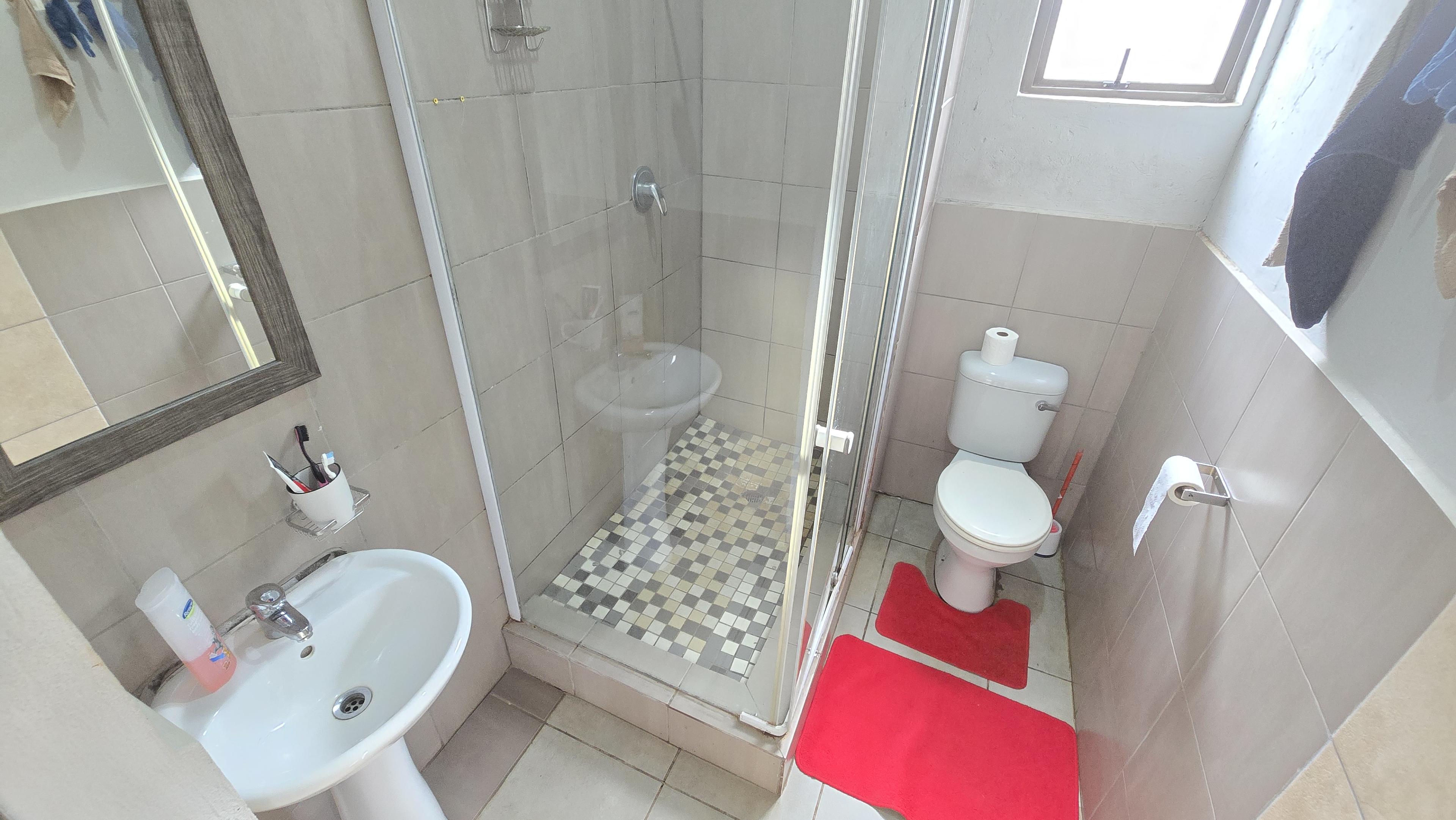 Room 11, Snoringinn Hlabisa, photo 3