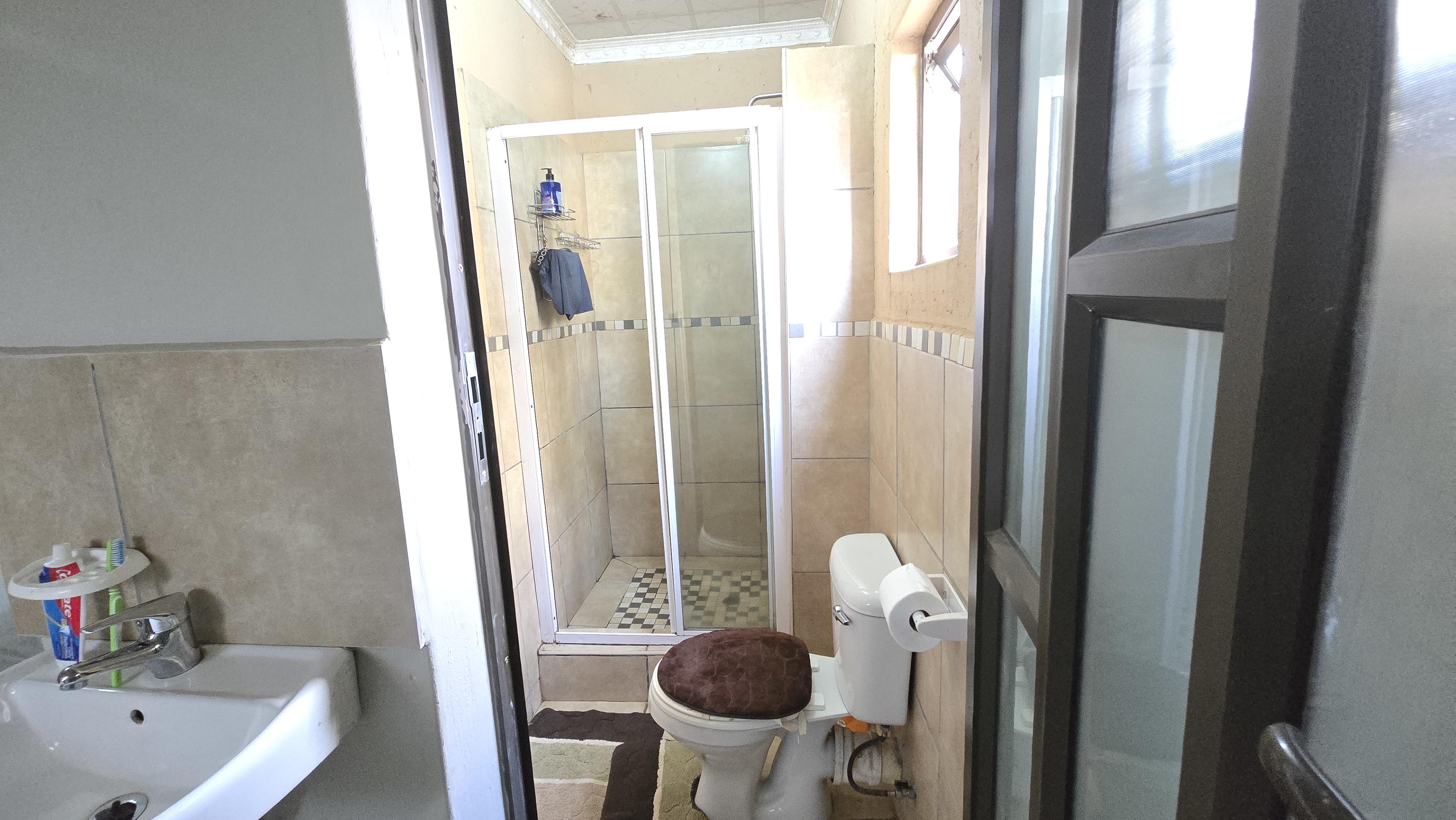 Room 12, Snoringinn Hlabisa, photo 2