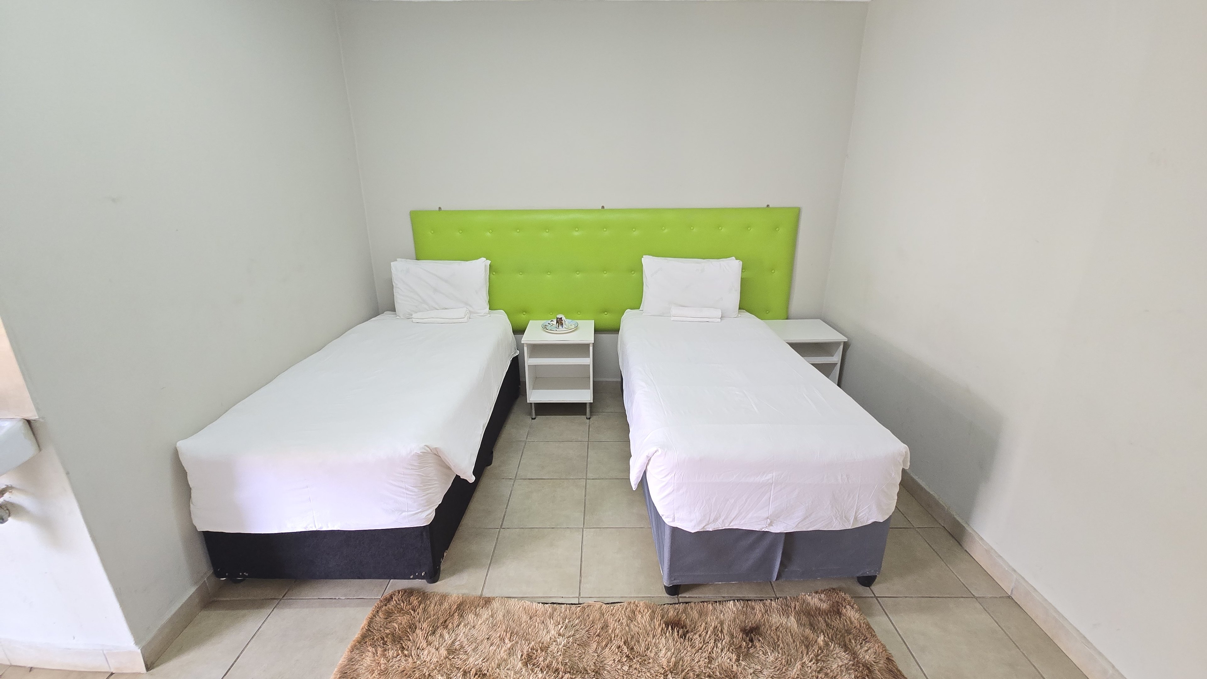 Twin Rooms