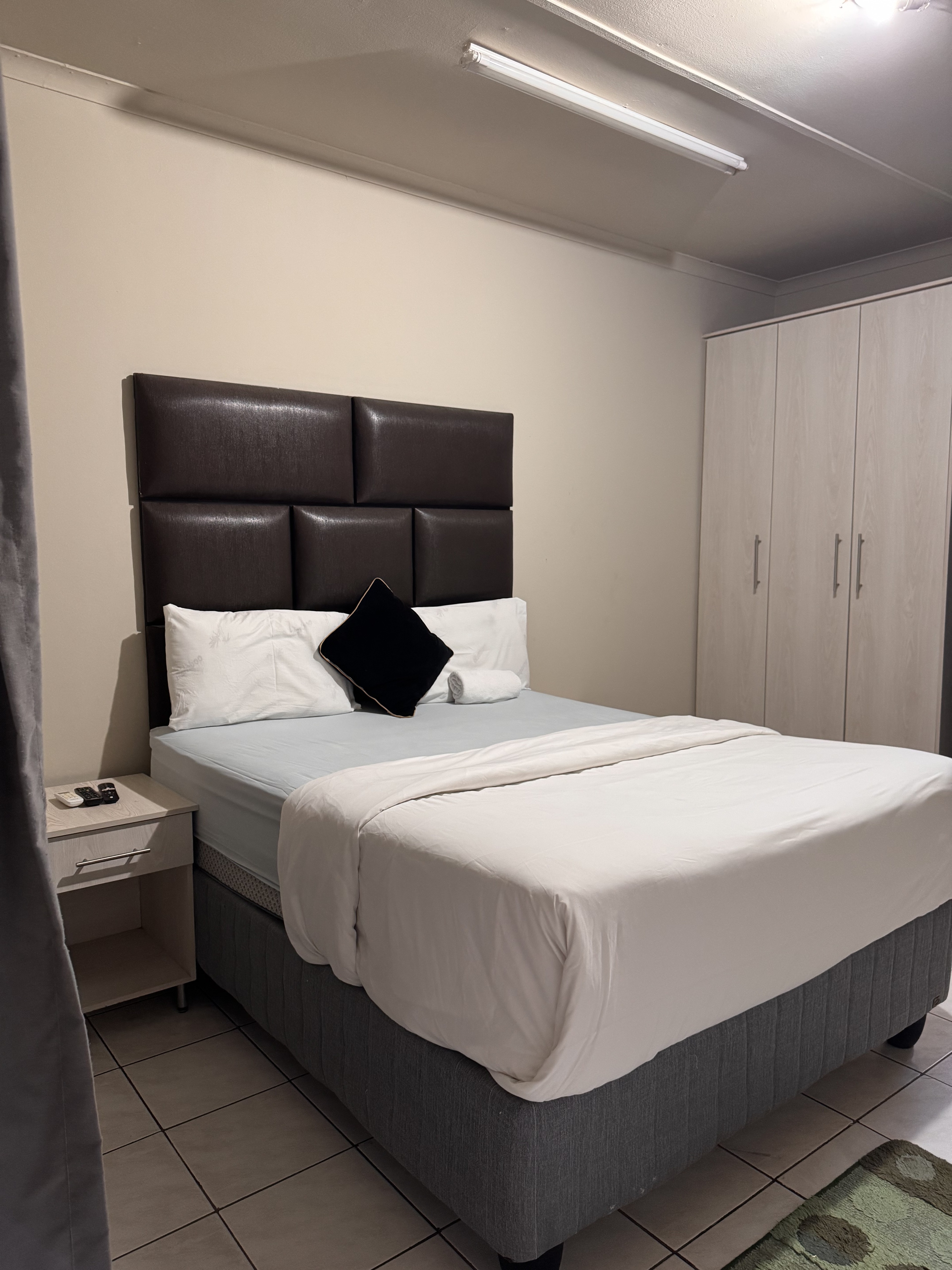 Room 2, Snoringinn Green Tree, photo 1