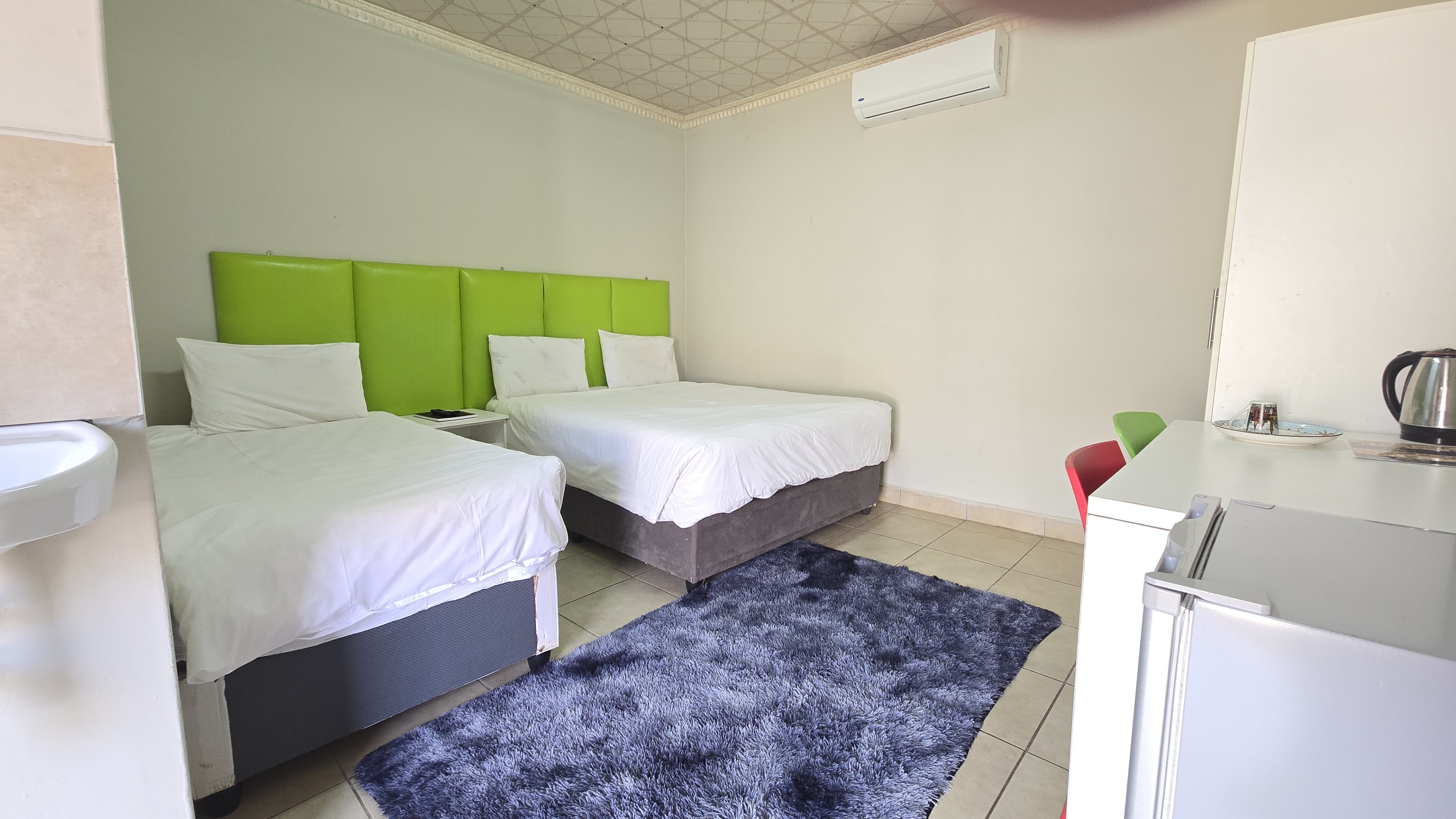 A room at Snoring Inn