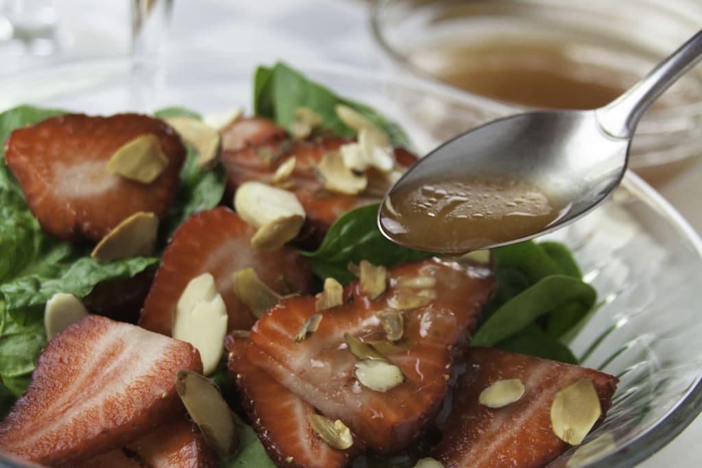 [NEW] Strawberry-spinach Salad With Champagne Dressing