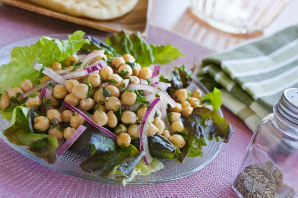 [NEW] Chickpea & Red Onion Salad