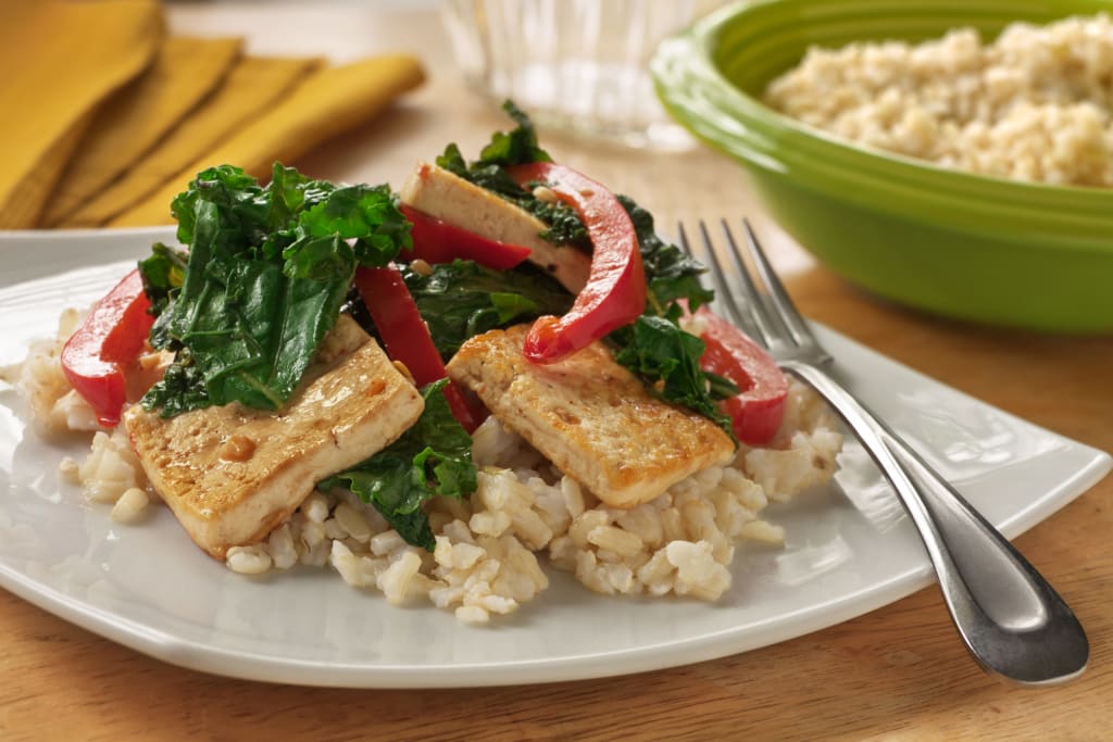 [NEW] Spicy Stir-fried Tofu With Kale & Red Peppers