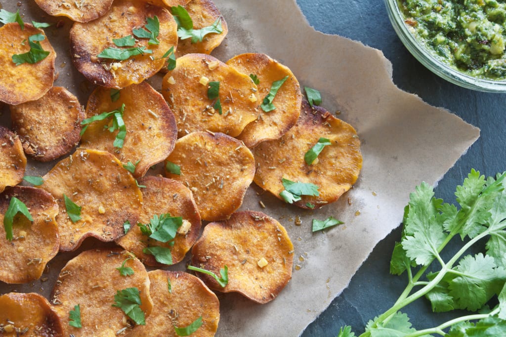 [NEW] Garlic Rosemary Baked Sweet Potato Chips