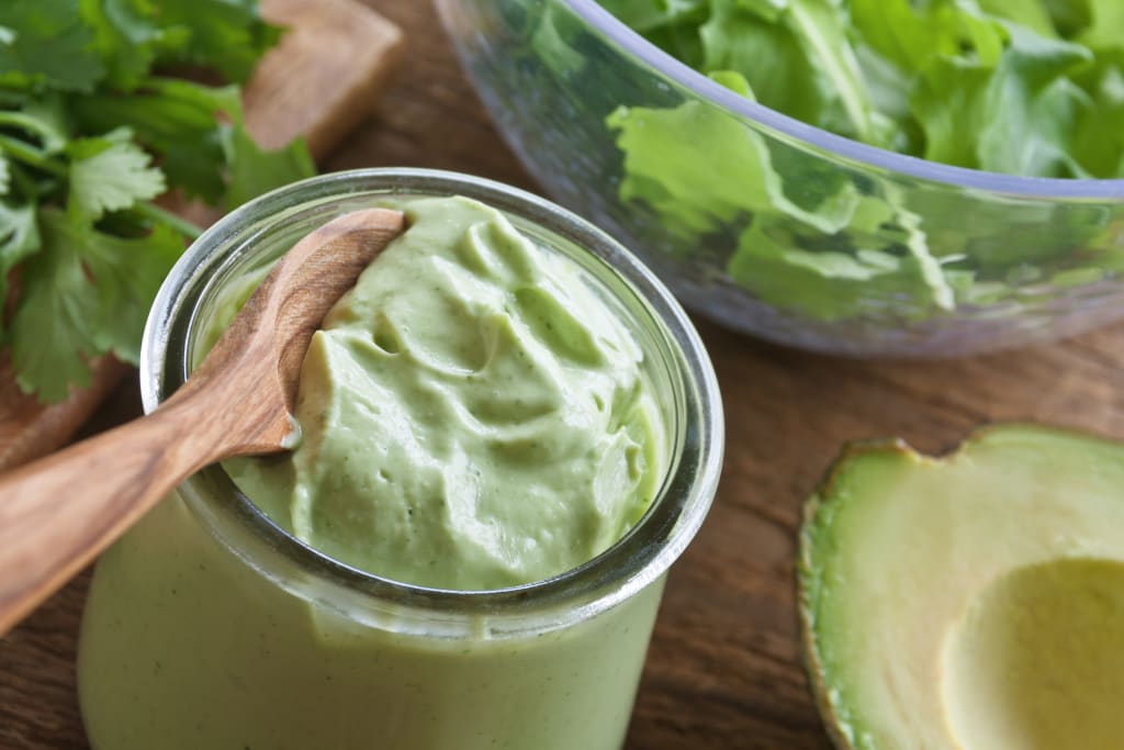 [NEW] Creamy Avocado Yogurt Dressing