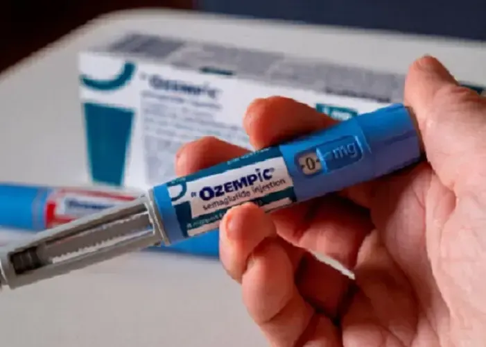 Preço médio de canetas GLP-1 dispara trinta e seis por cento impulsionado por novos medicamentos