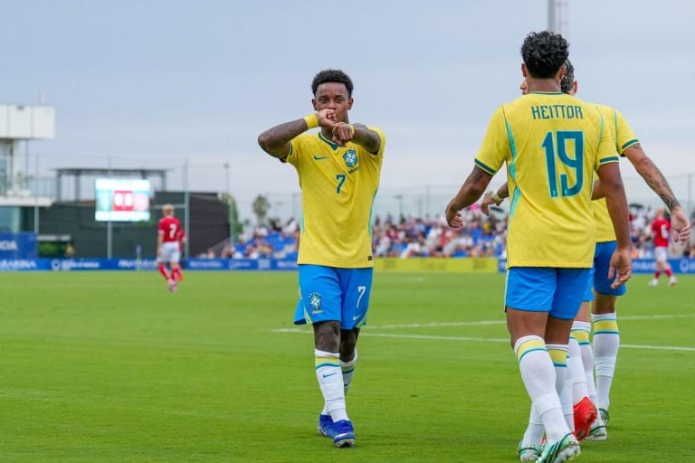 Brasil Sub-20 goleia Dinamarca 4 a 1 em estreia na Espanha