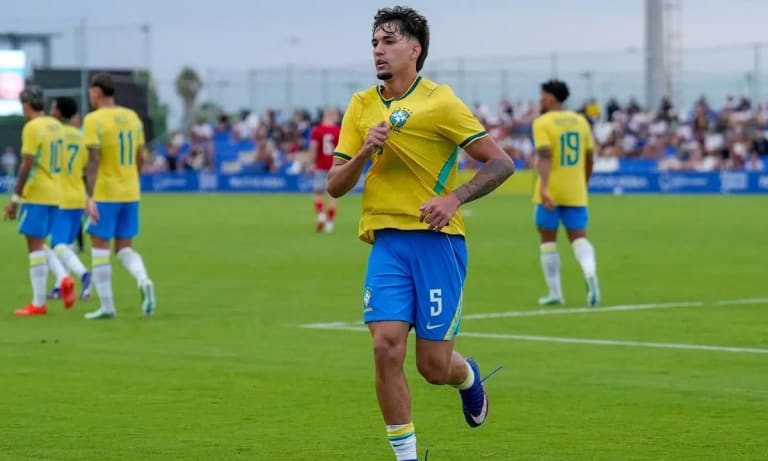 Brasil goleia Dinamarca por 4 a 1 em amistoso da categoria sub-20 na Espanha