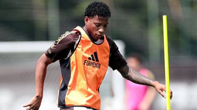 Recuperado de lesão Gonzalo Plata treina e reforça Flamengo para duelo contra Santos