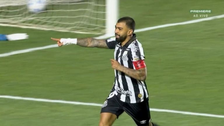 Gabigol brilha com dois gols e Santos vence São Paulo de virada no Brasileirão