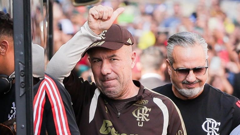 Flamengo define programação de viagens e treinos para decisões contra Estudiantes e Bahia