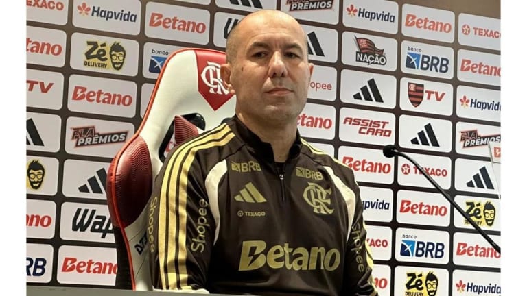 Leonardo Jardim critica arbitragem e cobra mais competência do Flamengo após empate na Libertadores