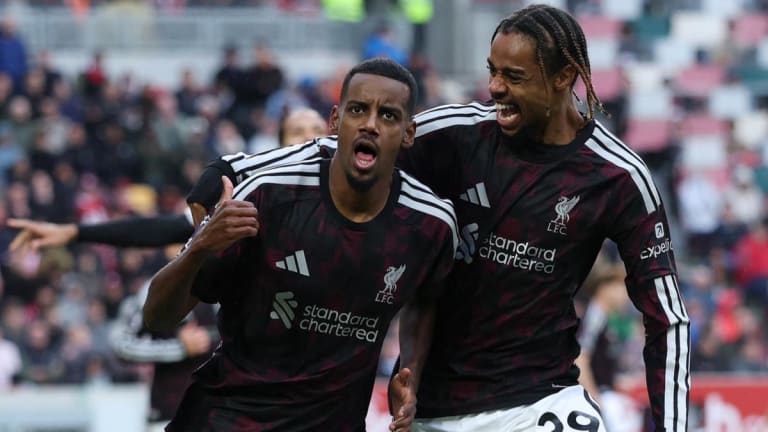 Liverpool bate o Brentford de virada e sobe na tabela da Premier League