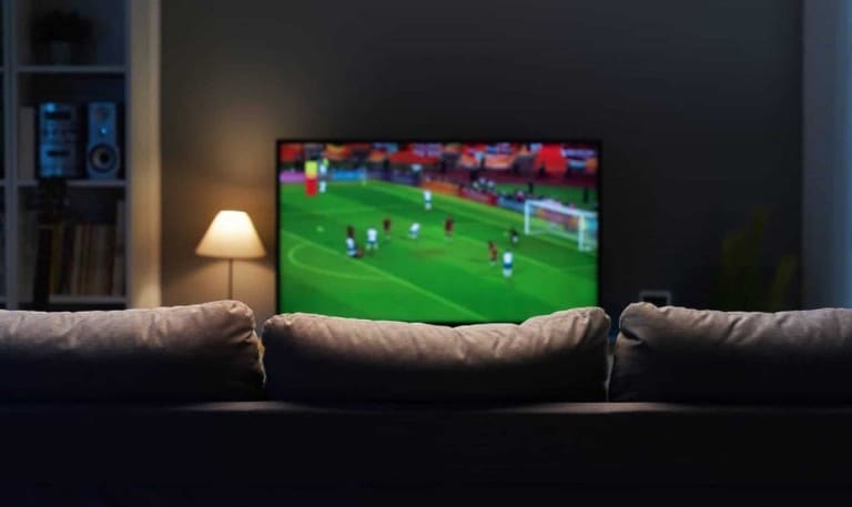 Guia completo com horários e onde assistir aos jogos de futebol deste sábado
