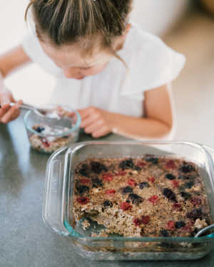 Mixed Berry Steel Cut Baked Oats