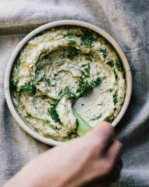 White Bean & Artichoke Hummus