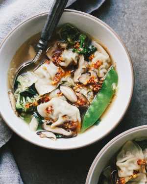 Vegetable Gyoza Soup