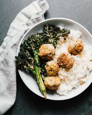 Honey Sriracha Meatballs w/ Rice & Broccolini