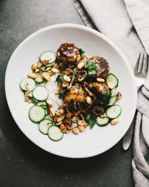 Chicken & Quinoa Meatballs w/ Chinese Garlic Sauce & Crispy Peanuts