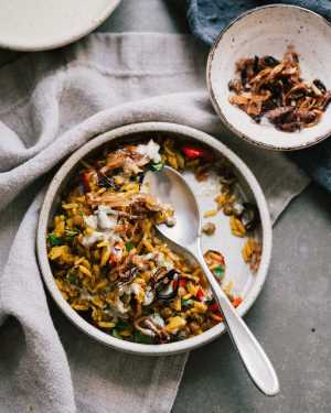 Mejadra w/ Crispy Shallots & Roasted Peps