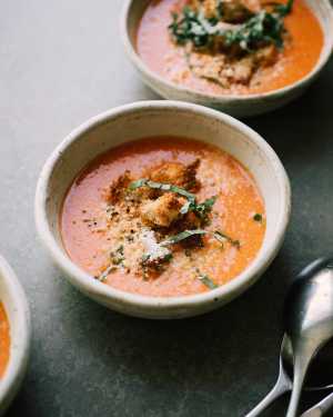 Roasted Tomato & Red Pepper Soup