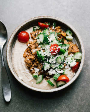 Middle Eastern Beef w/ Garlic Hummus