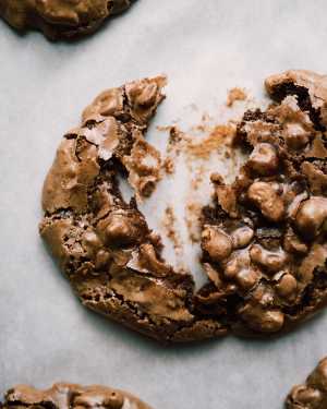 Chocolate Puddle Cookies