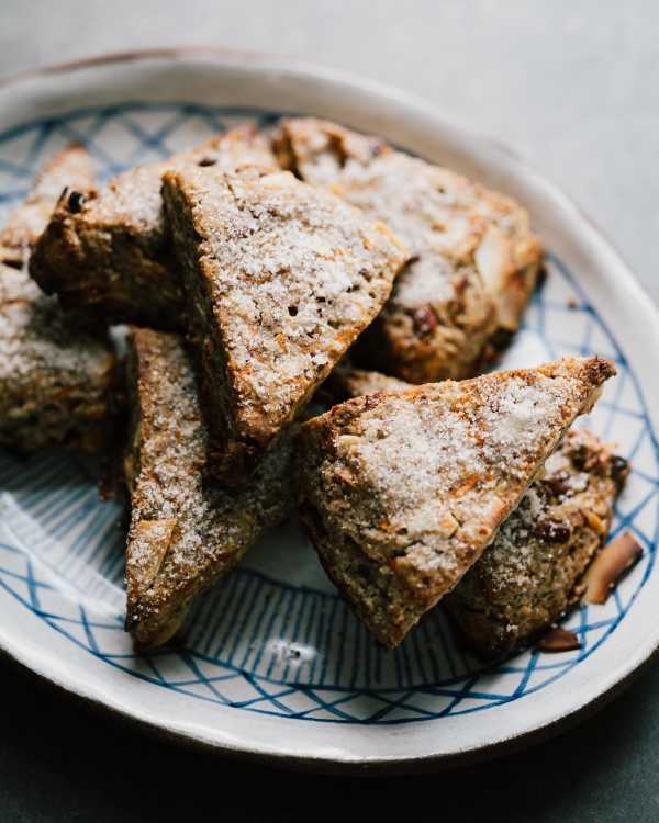 Vegan Carrot Cake Scones