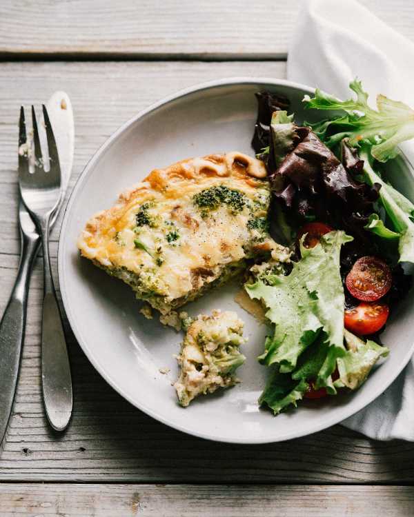 Broccoli & White Cheddar Quiche