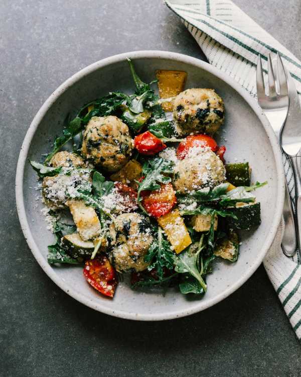 Pesto Chicken Meatball & Veggie Sheetpan