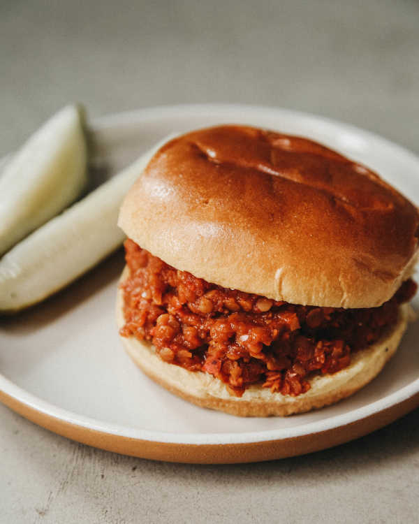 Smoky Lentil Sloppy Joes