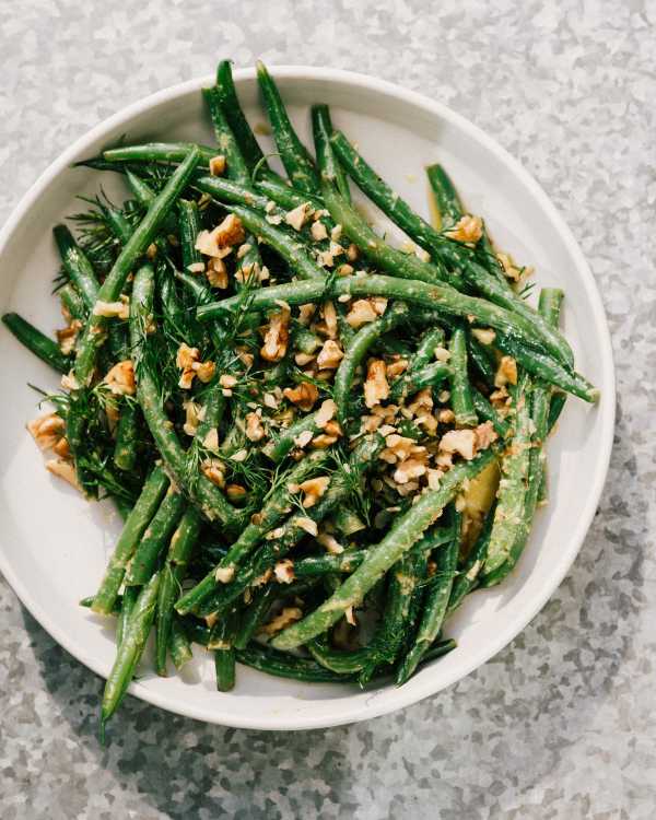 Green Bean Salad w/ Walnuts & Dill