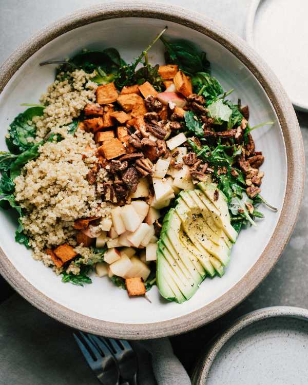 Kale Chop w/ Roasted Sweet Potatoes, Apples, & Avocado